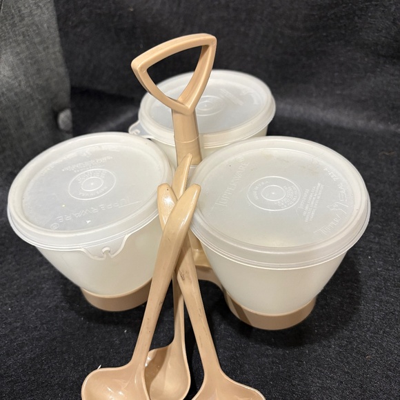 Vintage TUPPERWARE Condiment Caddy  Almond & Clear Lids With Spoons Set - Picture 1 of 4